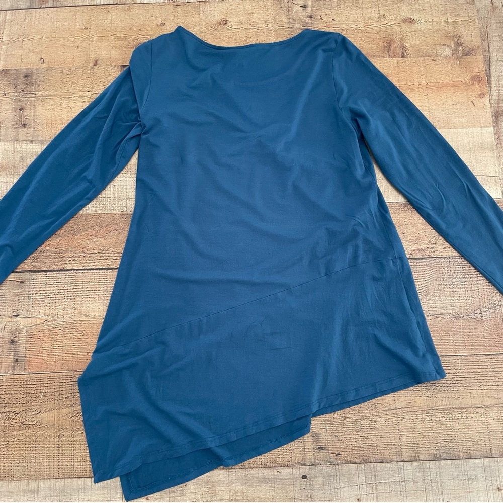 Eileen Fisher Jersey Knit Long Sleeve Top Assymetrical Hem Blue Size MEDIUM - Picture 7 of 7
